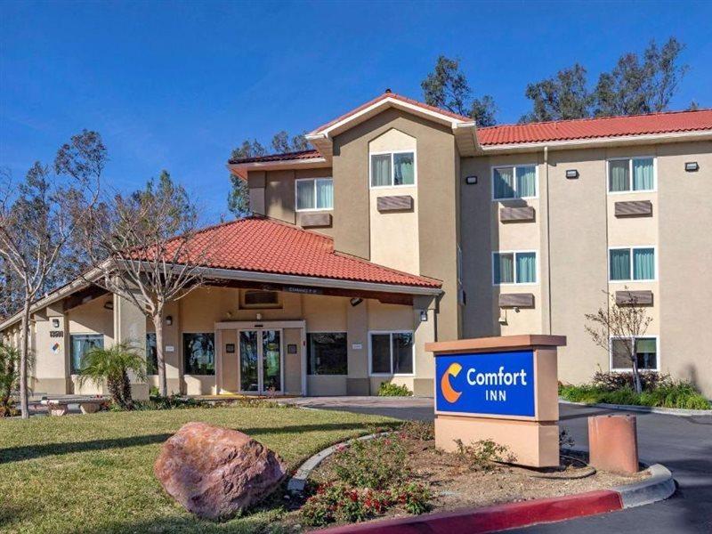 Comfort Inn Fontana Kültér fotó