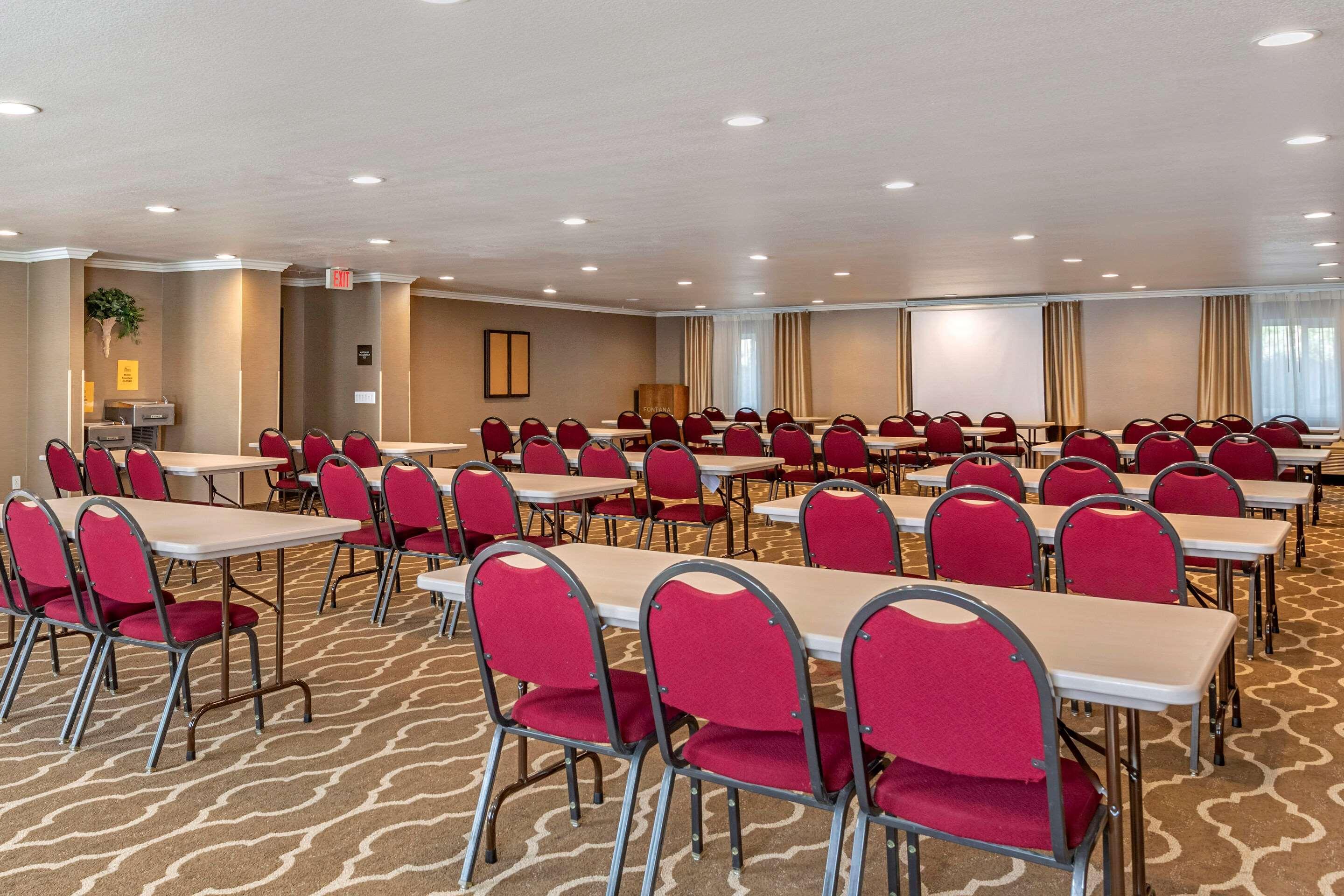 Comfort Inn Fontana Kültér fotó